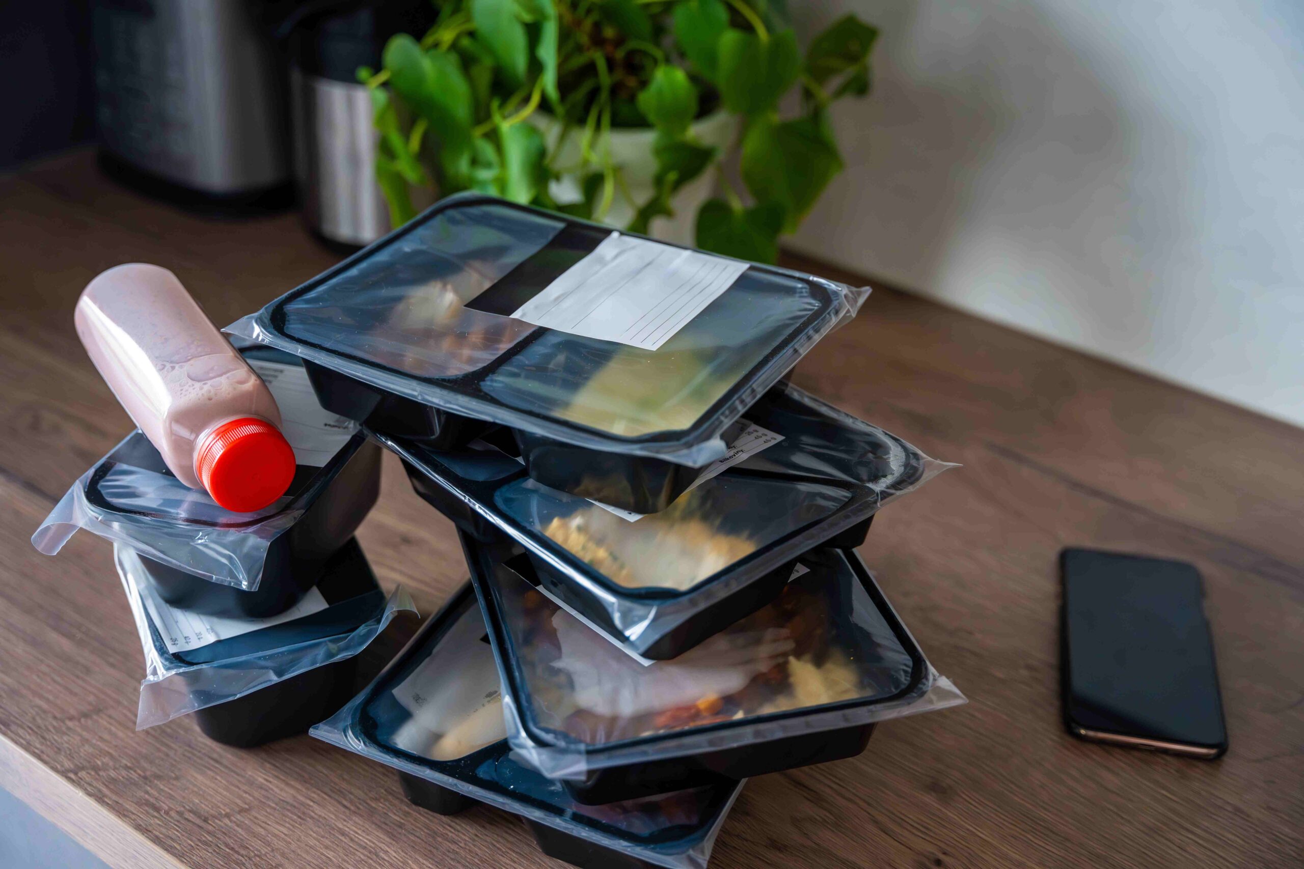 black-boxes-with-healthy-diet-plan-for-weight-loss-2025-03-10-11-44-43-utc_11zon